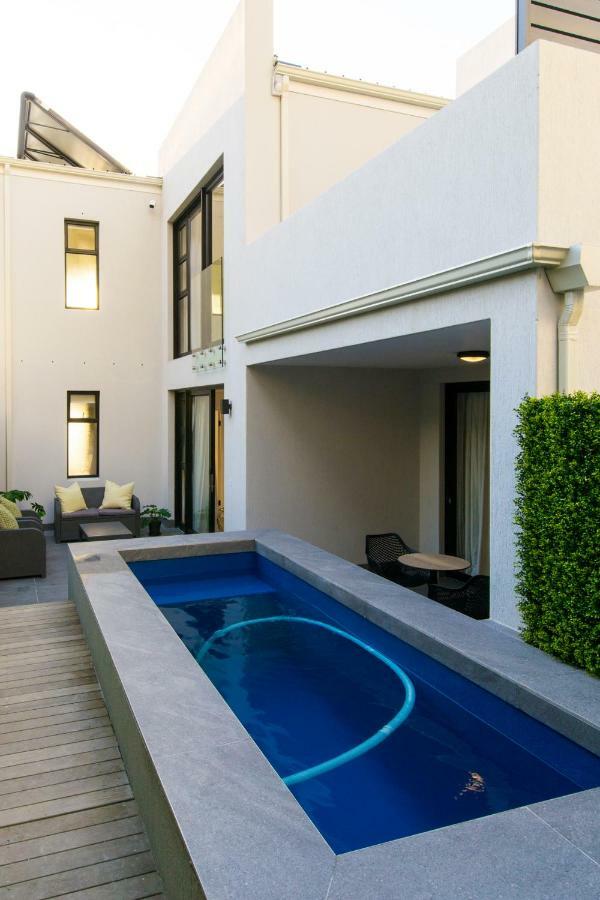 Central Beach Villas Cape Town Exterior photo